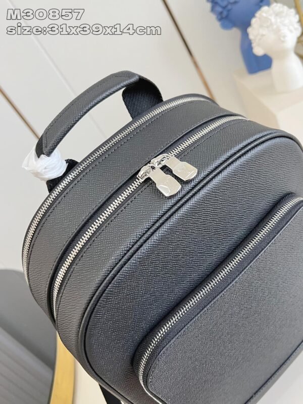 LV  M30857 - Image 5