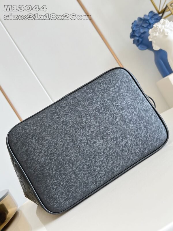LV  M13044 - Image 7