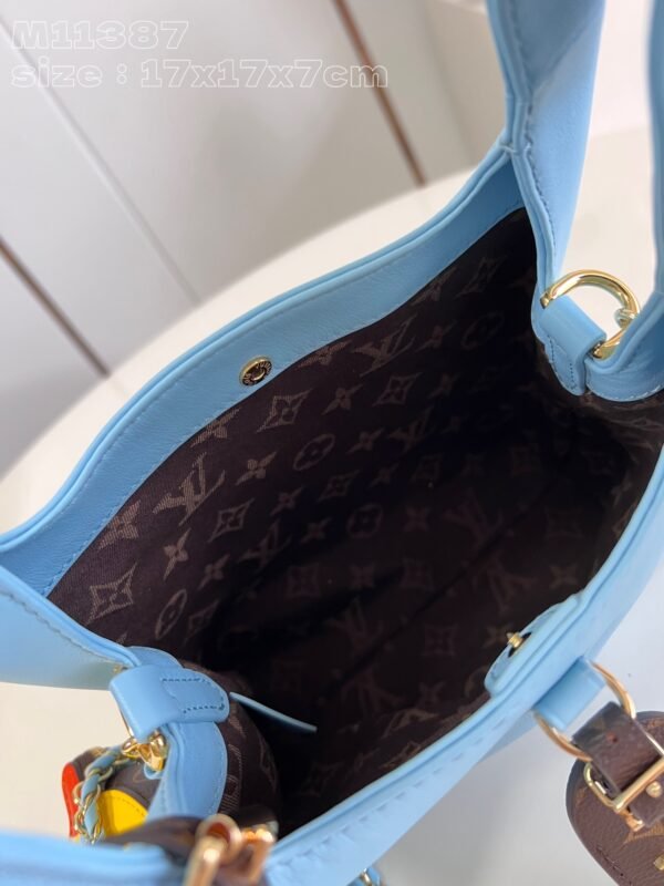 LV  M11387 - Image 7