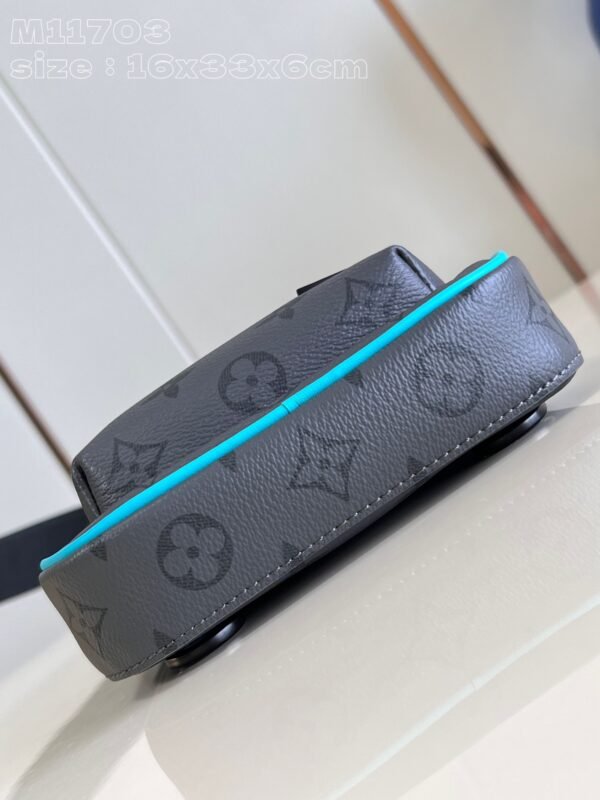 LV  M11703 - Image 7