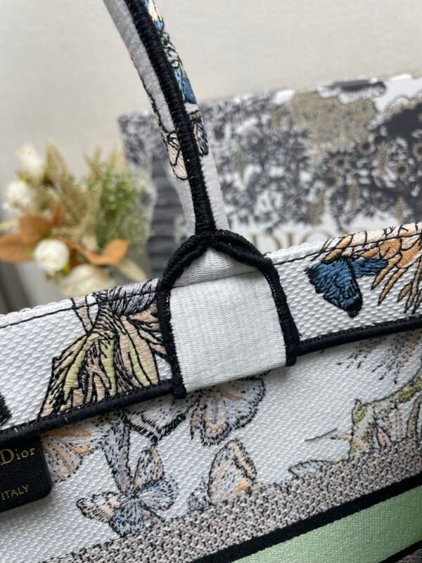 DIOR - Image 7