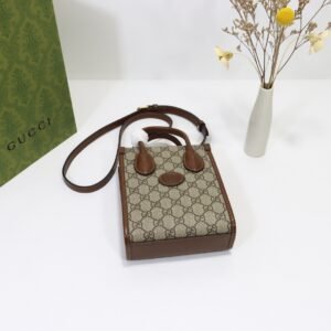 GUCCI   671623