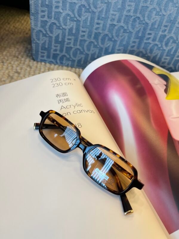 MIU MIU
