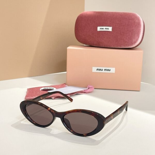 MIU MIU - Image 2