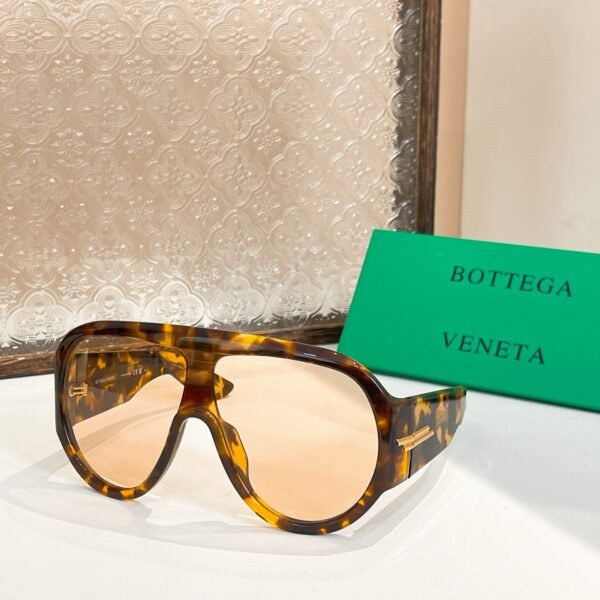 BOTTEGA  VENETA - Image 2
