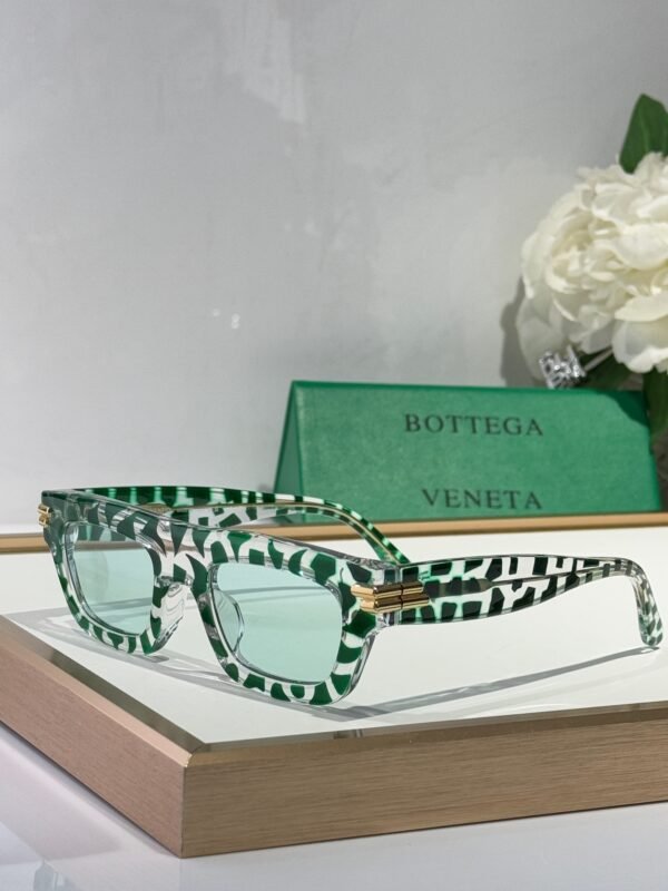 BOTTEGA  VENETA