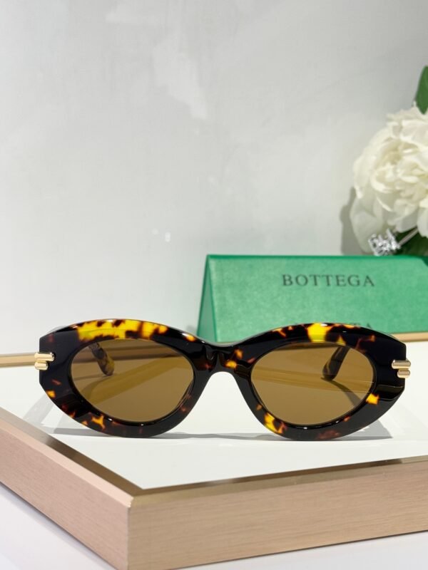 BOTTEGA  VENETA