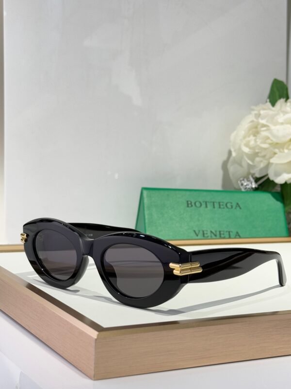 BOTTEGA  VENETA