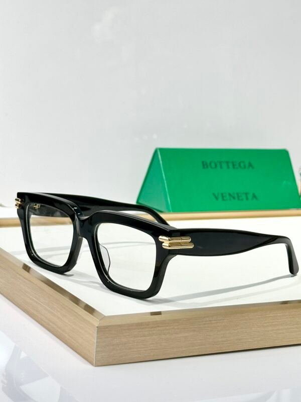 BOTTEGA  VENETA