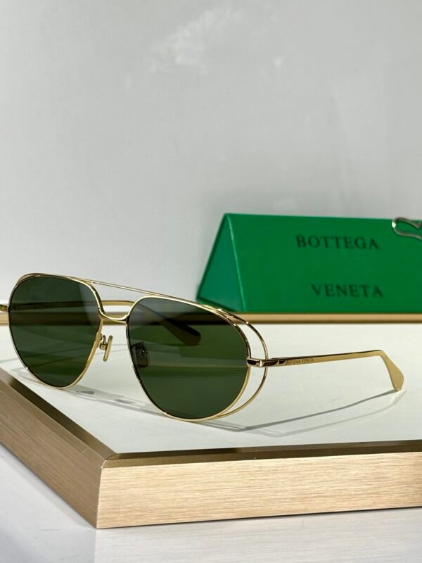 BOTTEGA  VENETA
