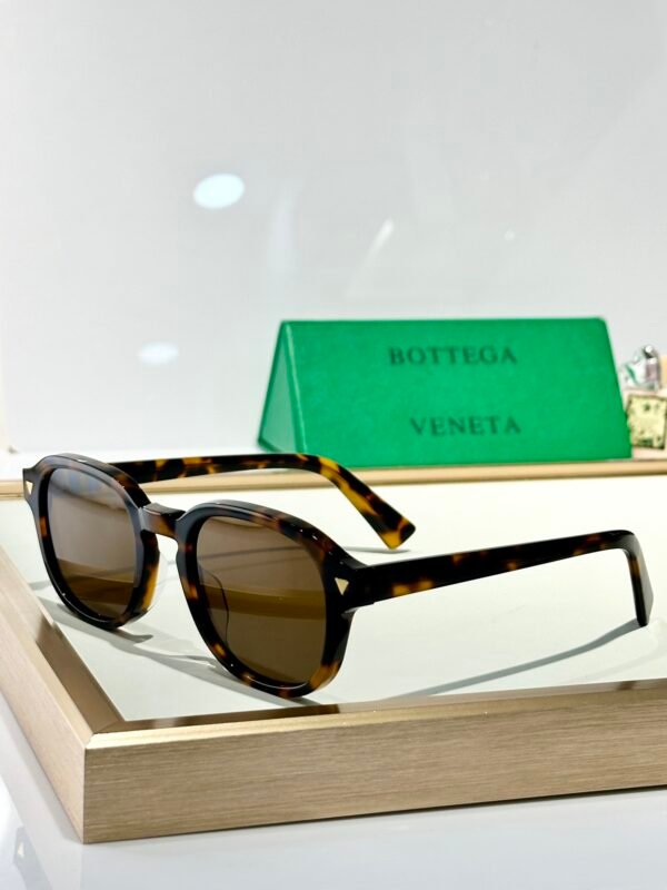 BOTTEGA  VENETA
