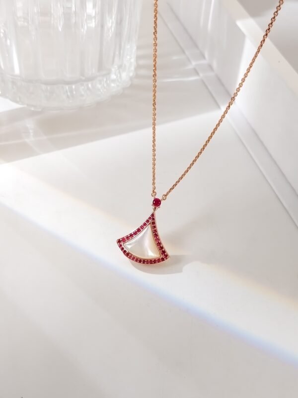 BVLGARI