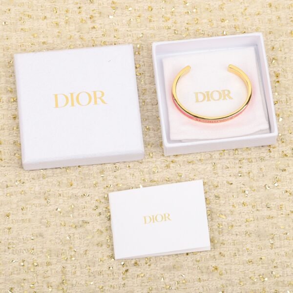 Dior - Image 2