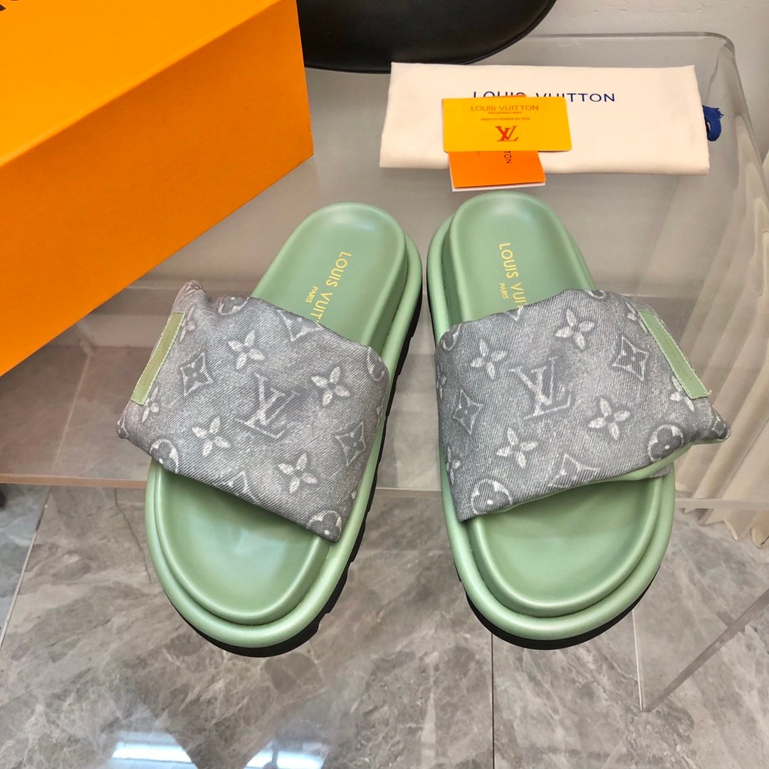 LV women - Image 3