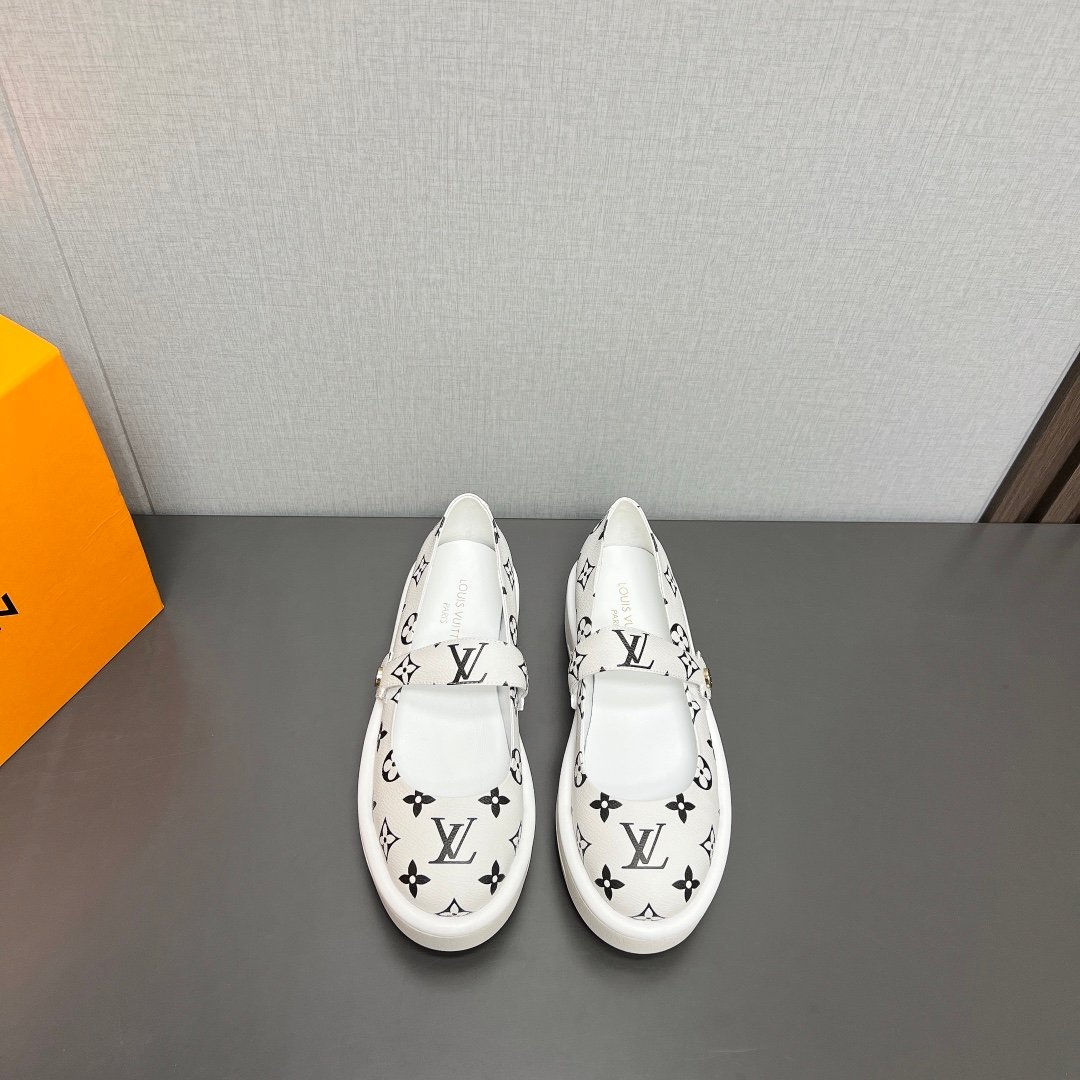 LV women