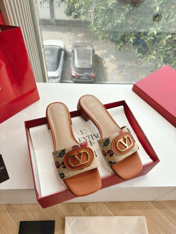 Valentino women - Image 3