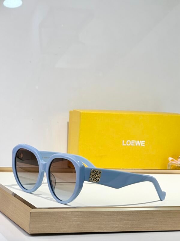 Loewe - Image 2