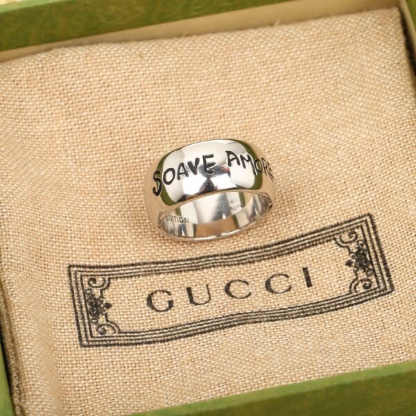 GUCCI