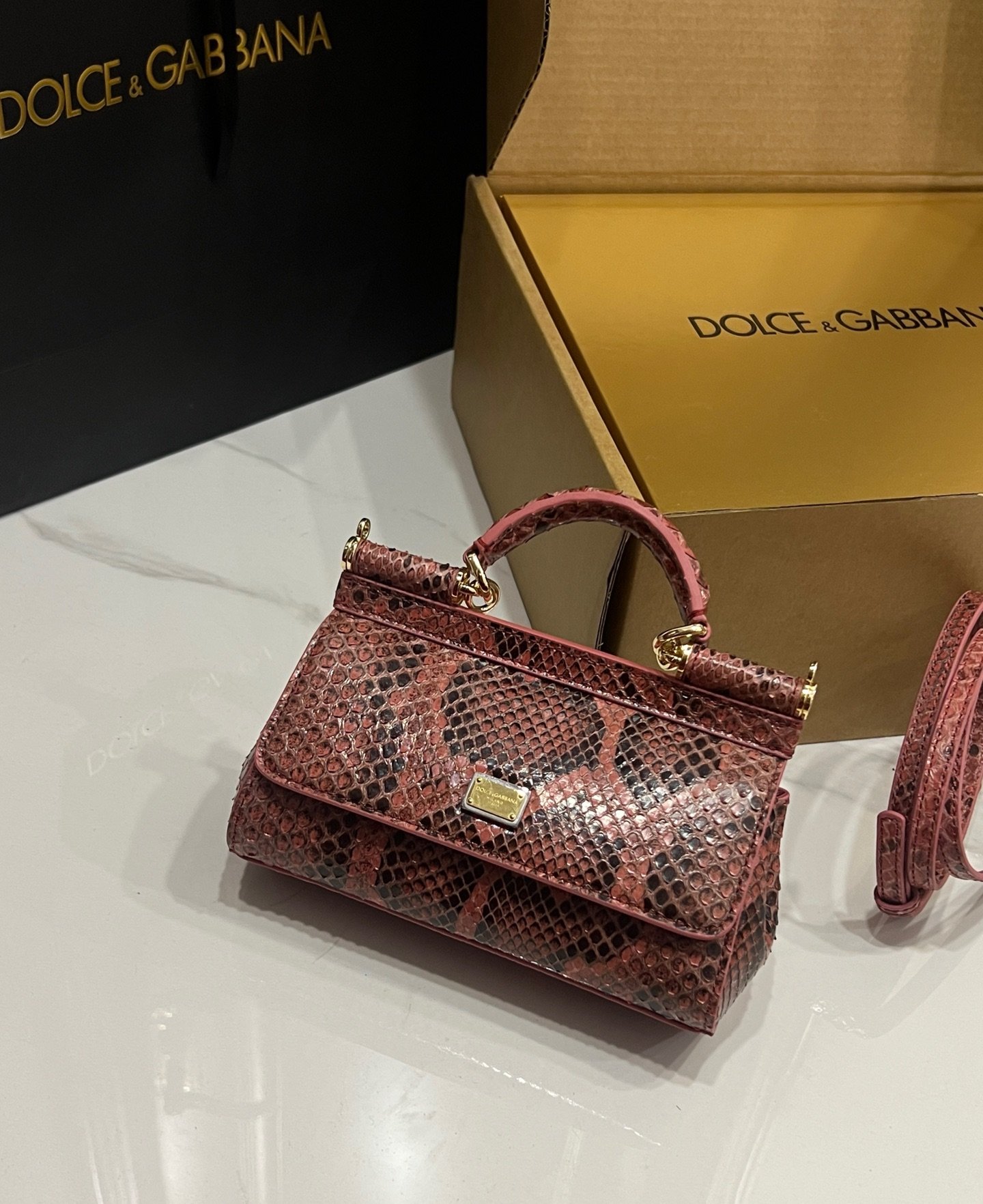 Dolce & Gabba - Image 3