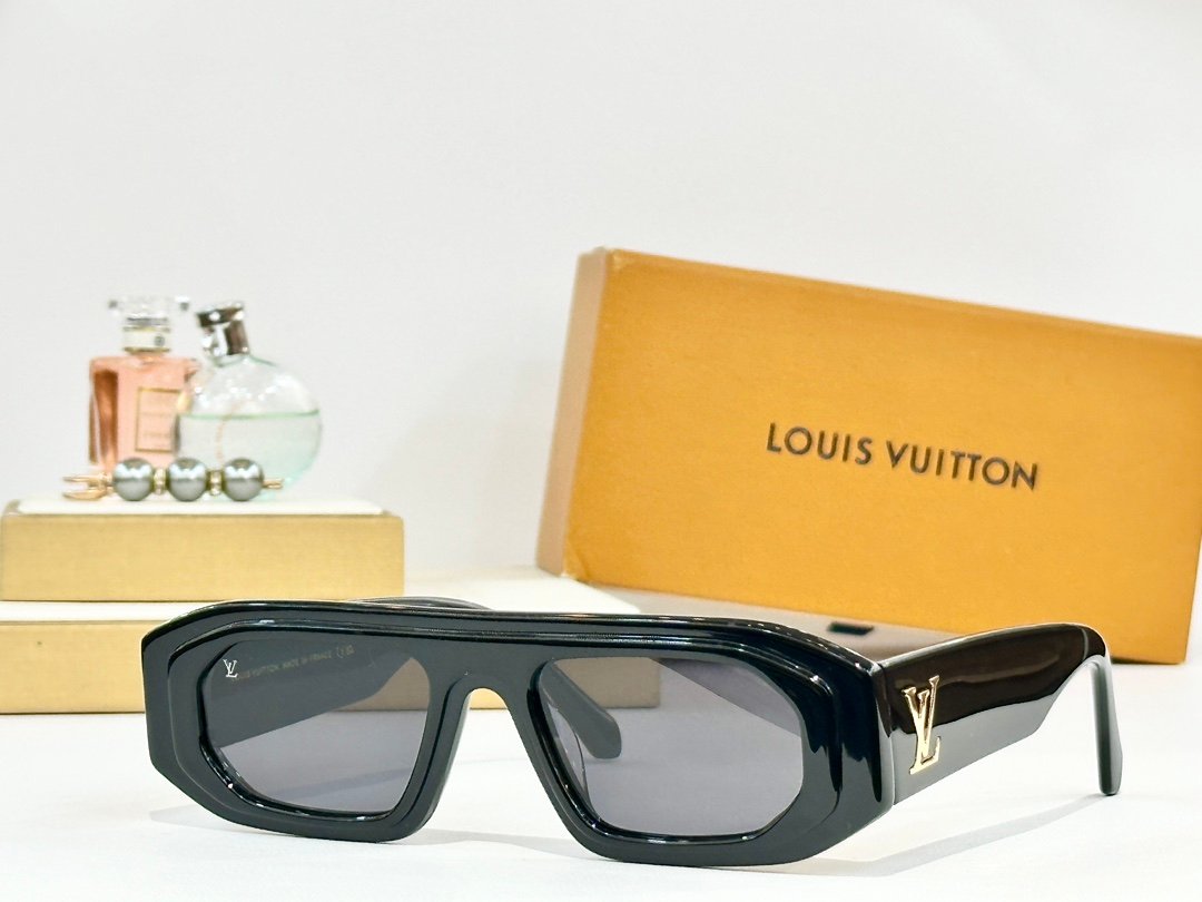 LV - Image 7