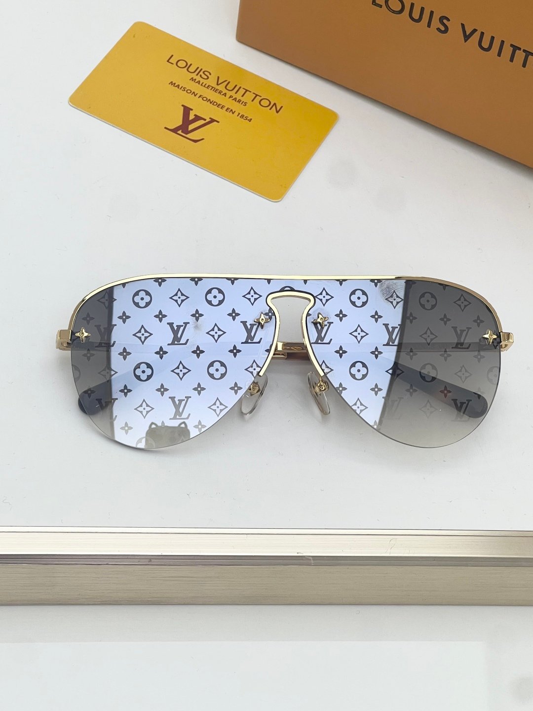 LV