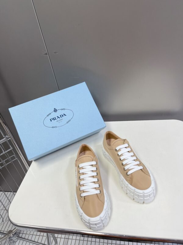 PRADA WOMEN