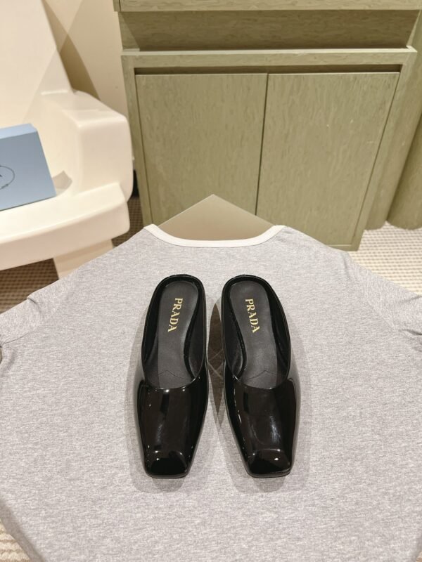 PRADA WOMEN