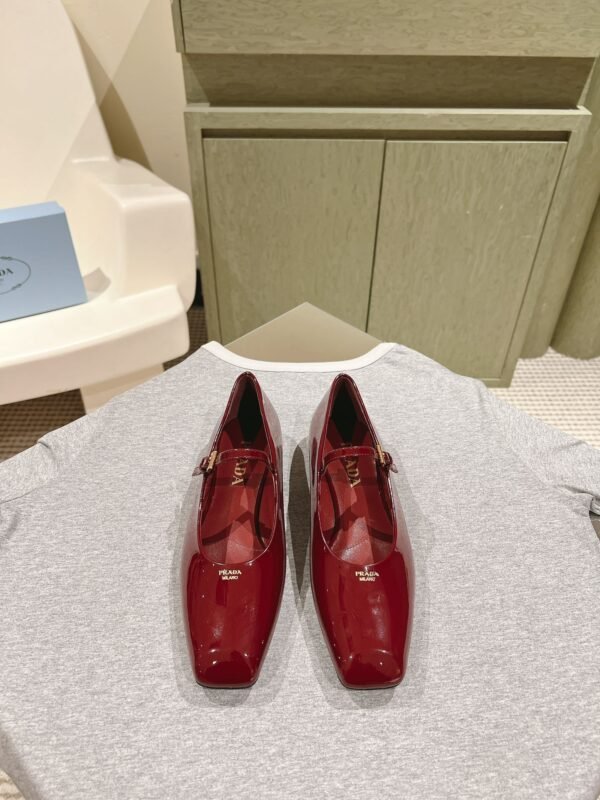 PRADA WOMEN