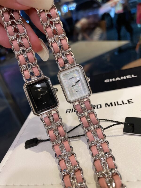 CHANEL