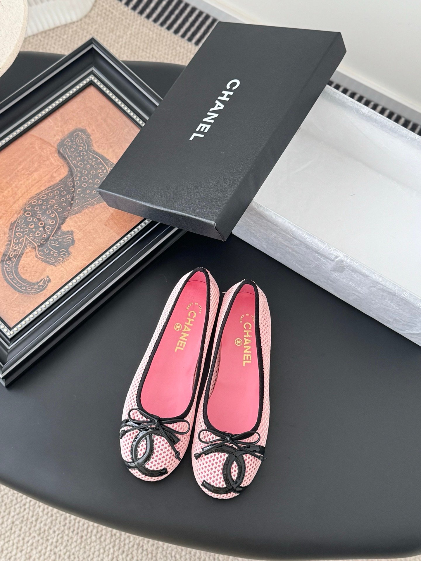 CHANEL Woman