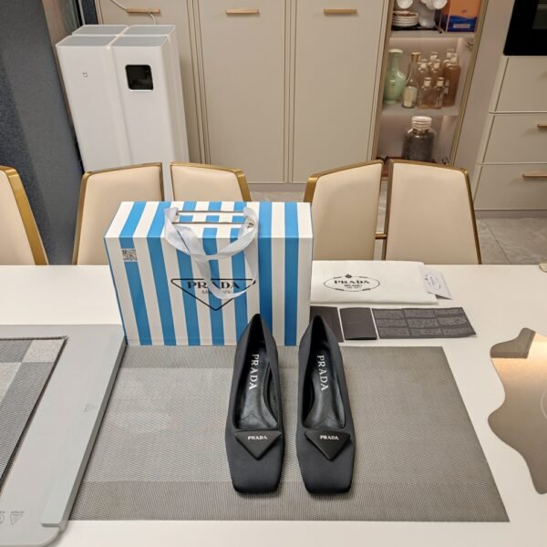 PRADA WOMEN