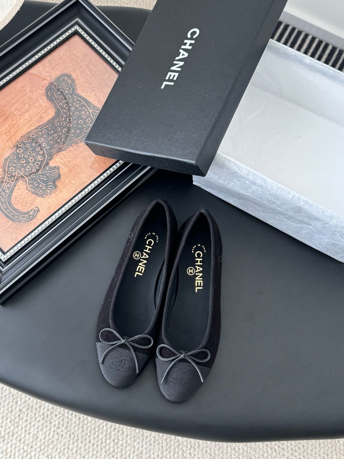 CHANEL Woman