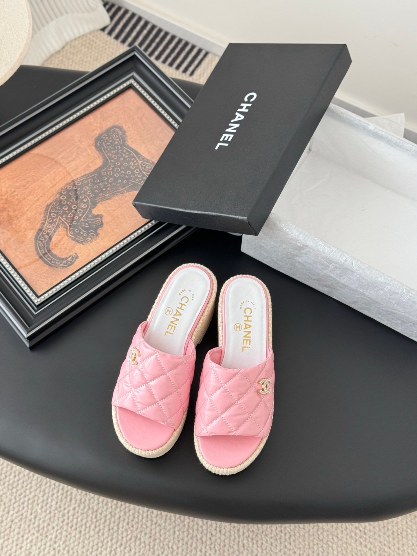 CHANEL Woman