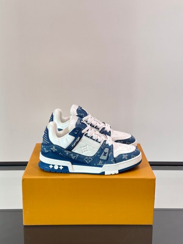 LV MAN