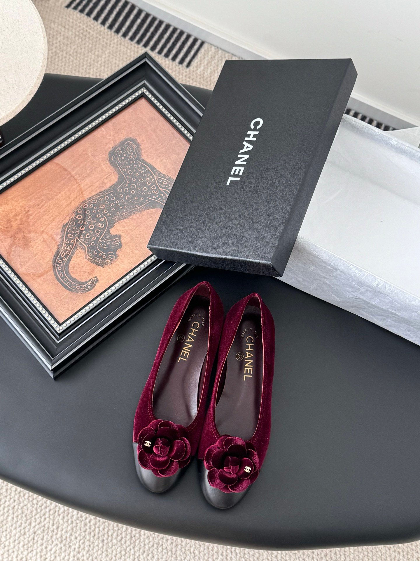 CHANEL Woman