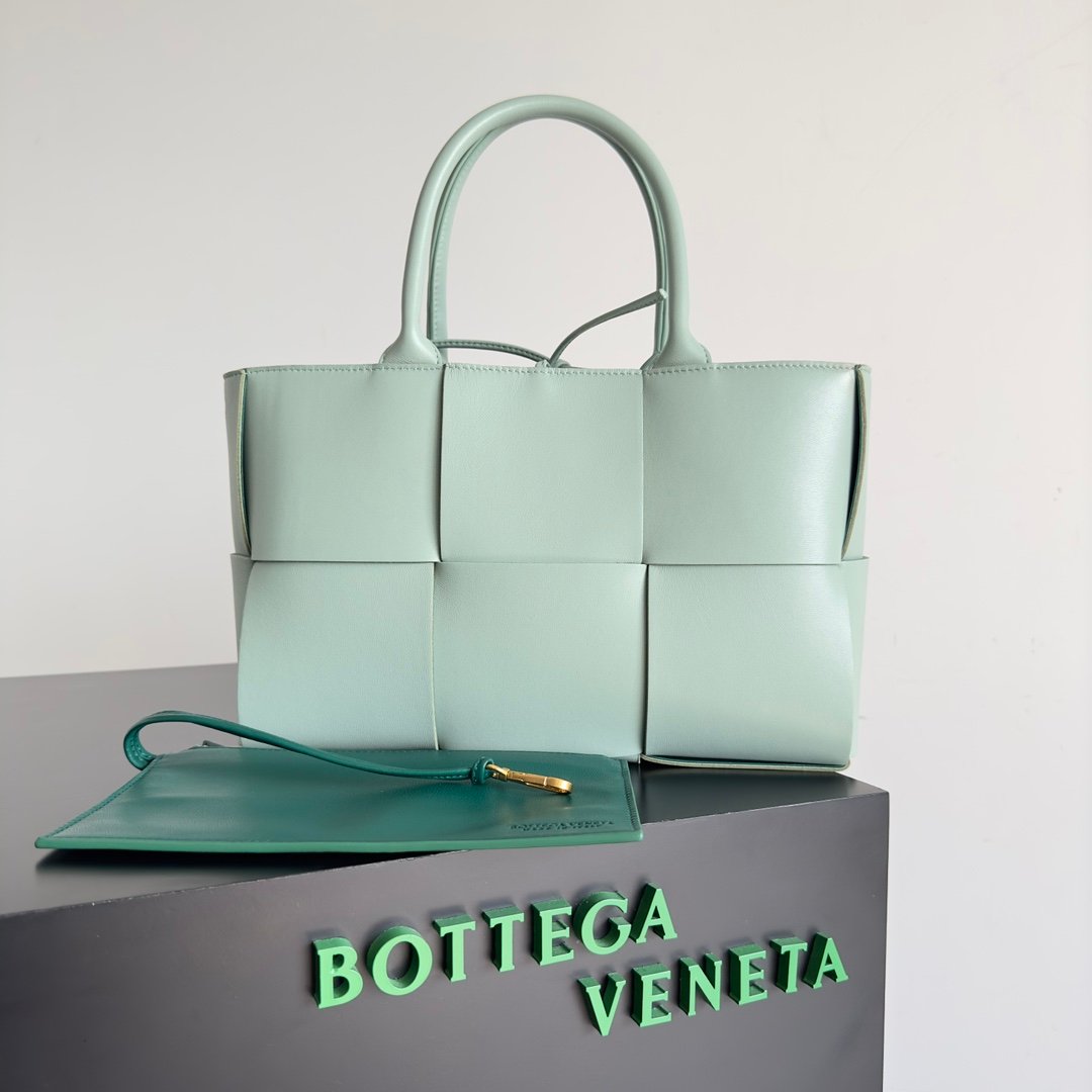 BOTTEGA VENETA