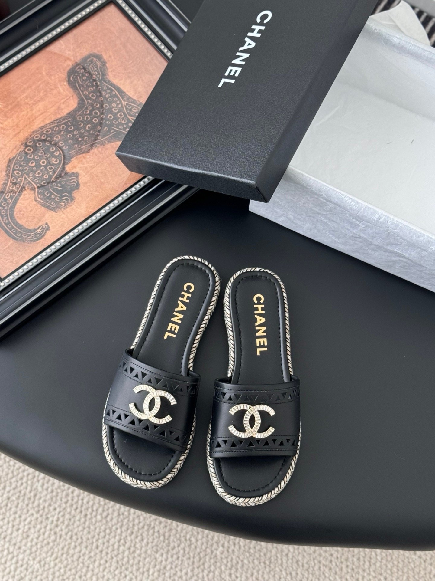 CHANEL Woman