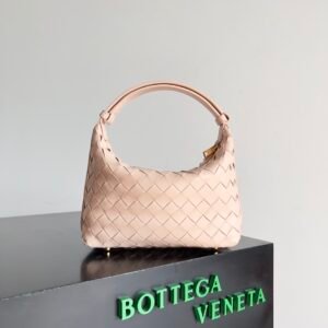 BOTTEGA VENETA