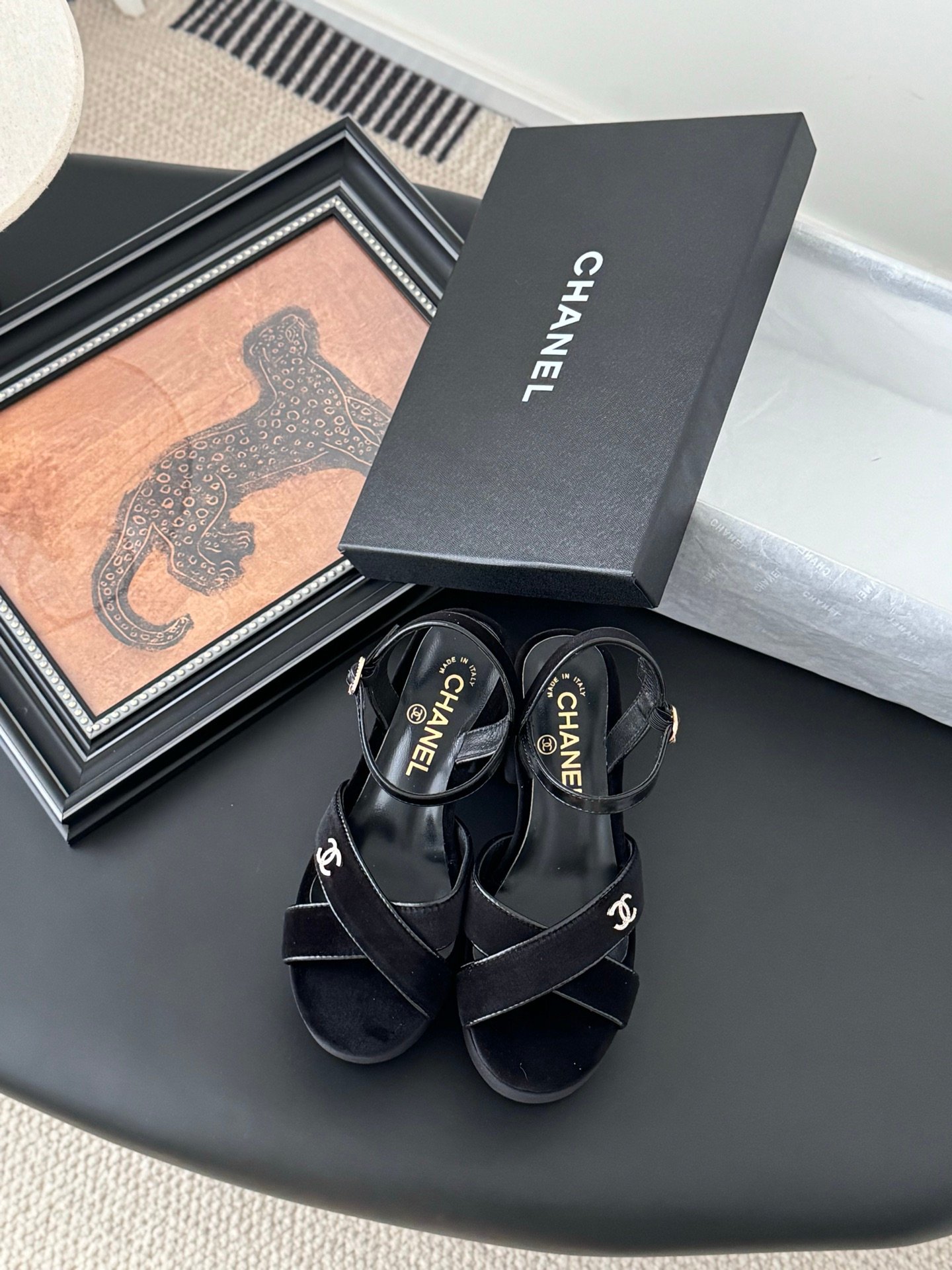 CHANEL Woman
