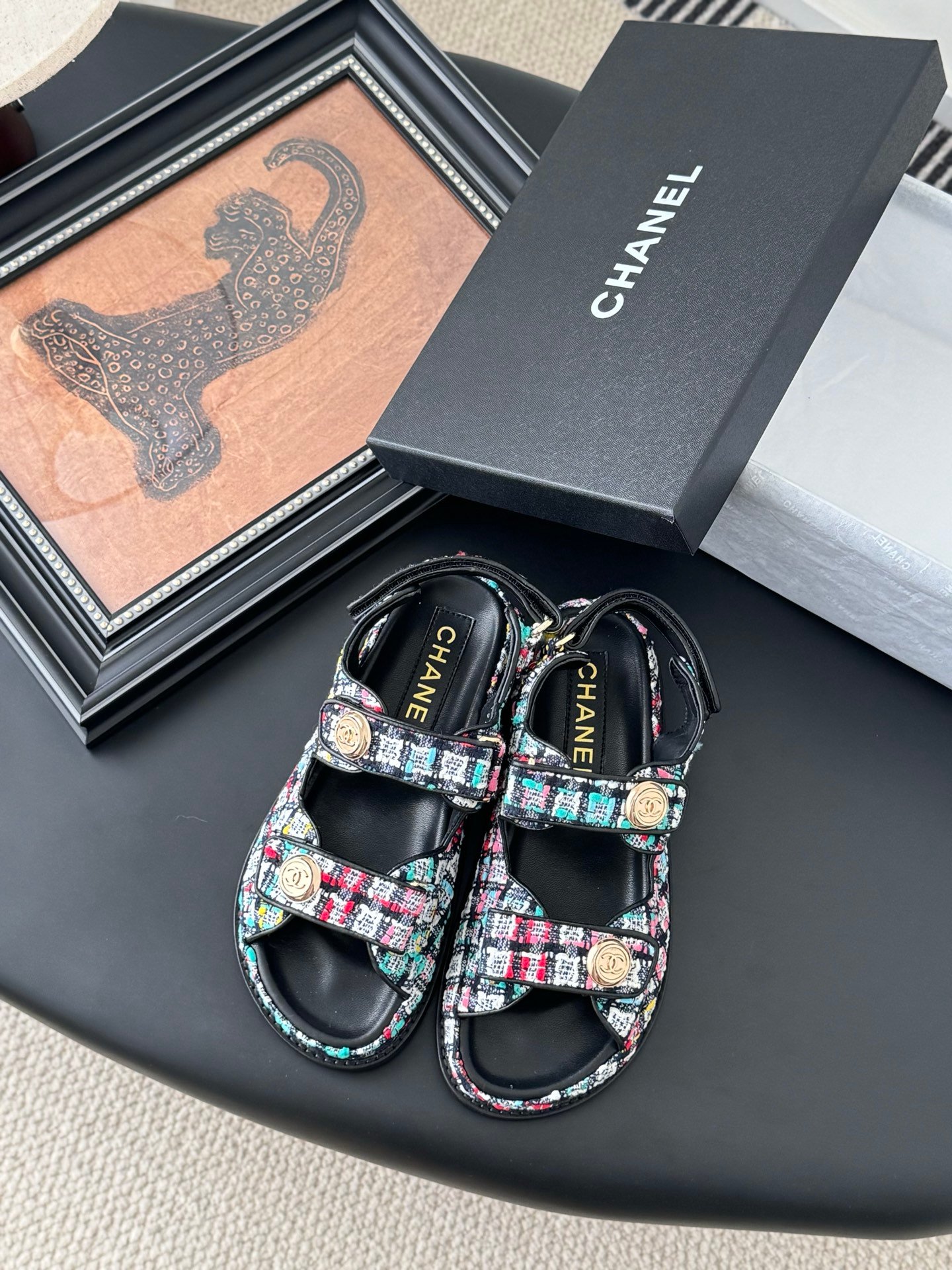 CHANEL Woman