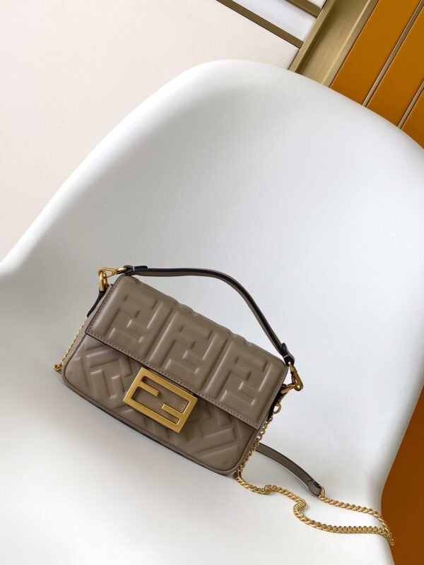 FENDI BAG