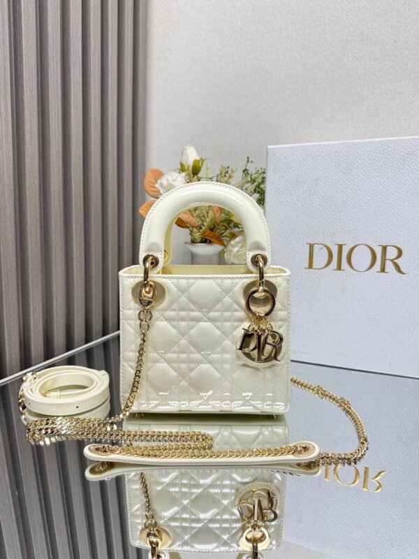 DIOR - Image 2