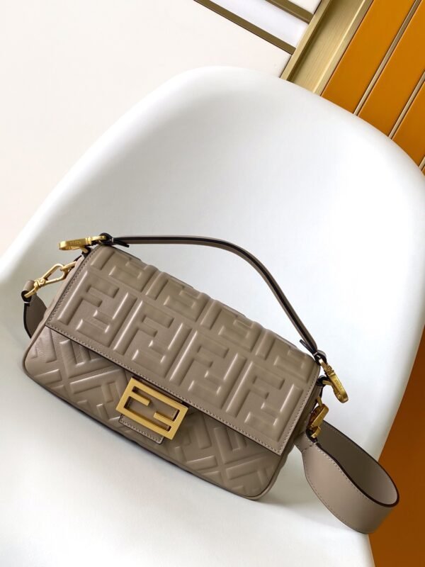 FENDI BAG