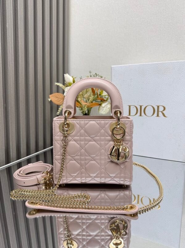 DIOR