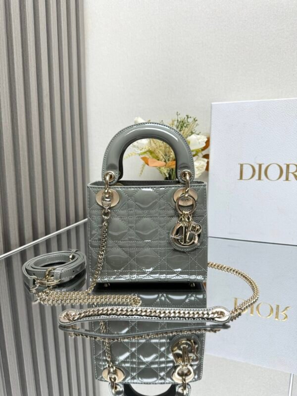 DIOR