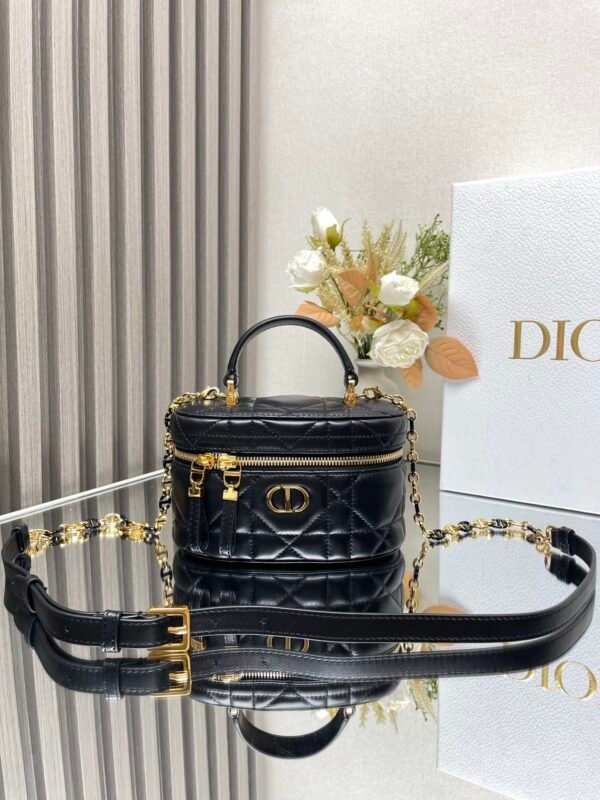 DIOR - Image 2