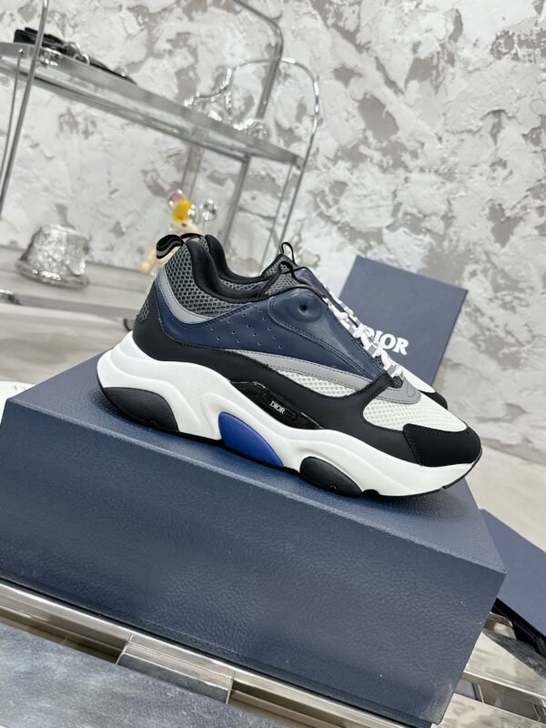 Dior women