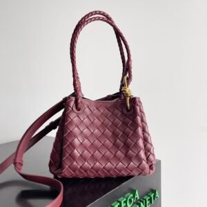 BOTTEGA VENETA