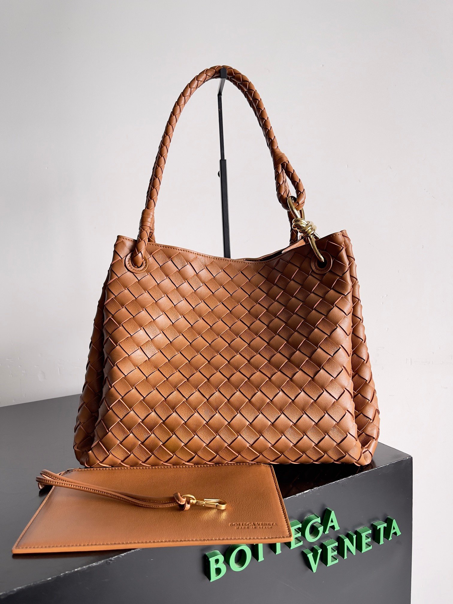 BOTTEGA VENETA