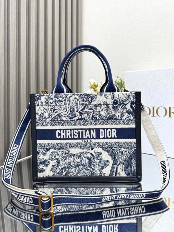 DIOR